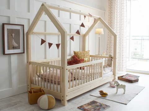 Domečková postel Flori