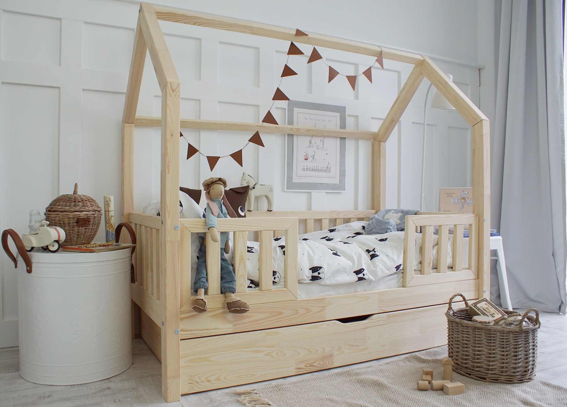 Domečková postel Bianco Duo Plus